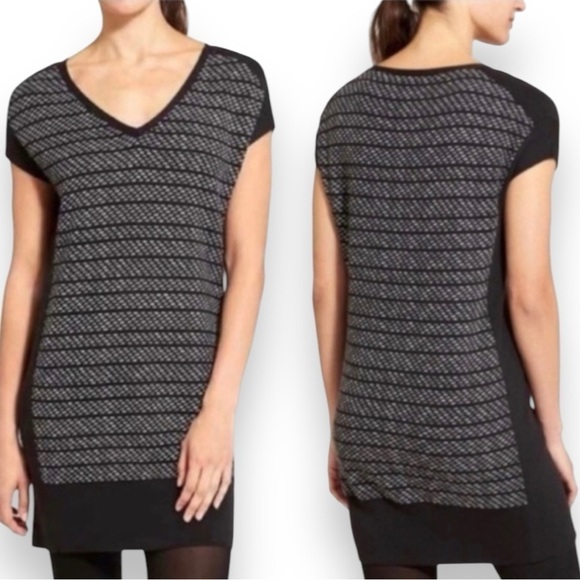 Athleta Black Gray Thereafter Sweater Tunic Dress - Size Medium - Picture 1 of 8